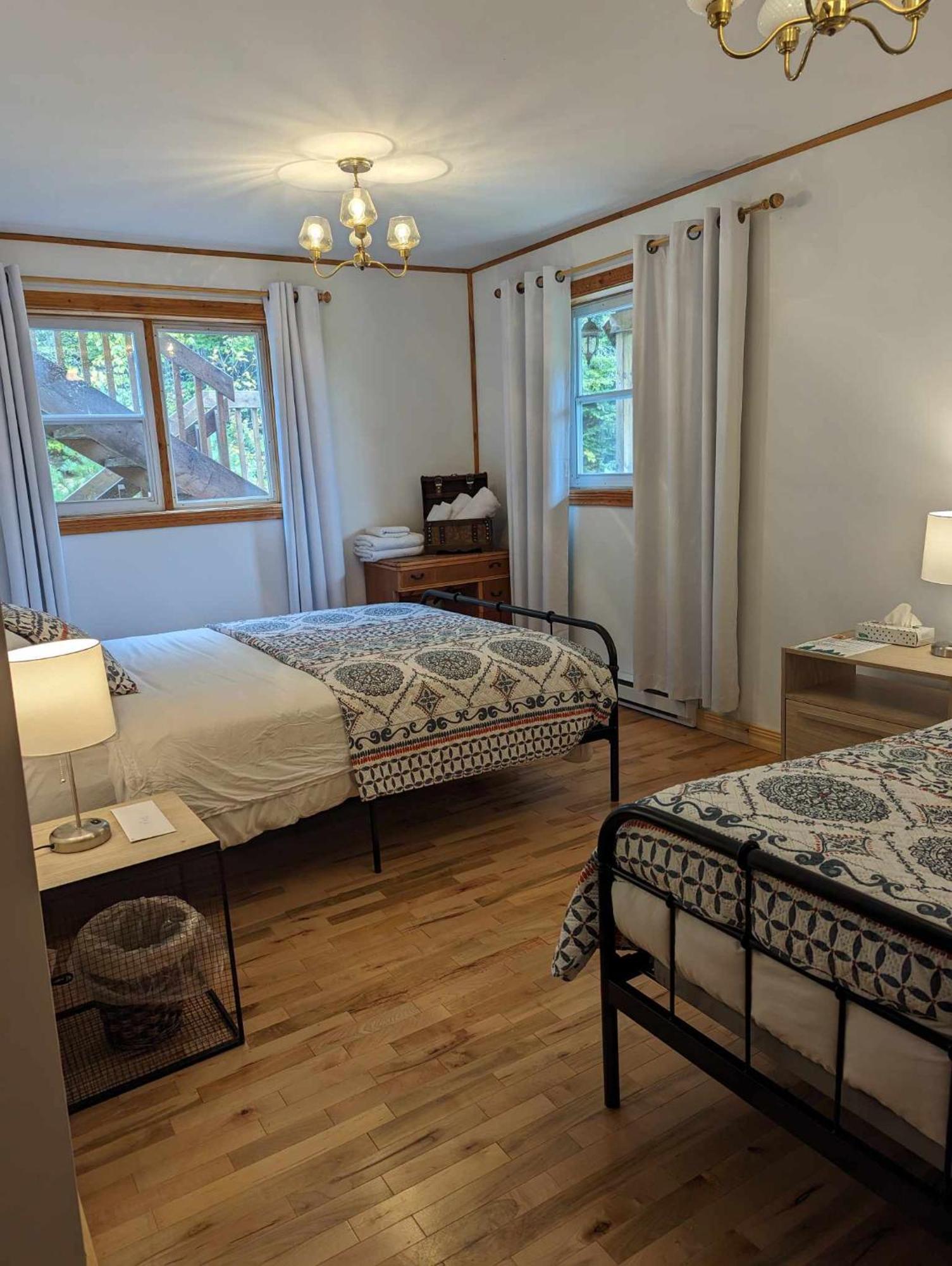 Auberge Carcajou Saint-David-de-Falardeau Room photo